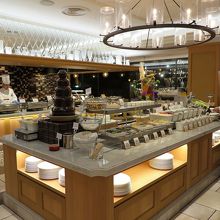 席に向かいつつ、ちょっとパシャ・パシャ 