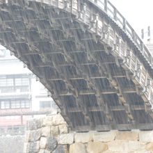 木組みが美しい！雨が憎らしい！