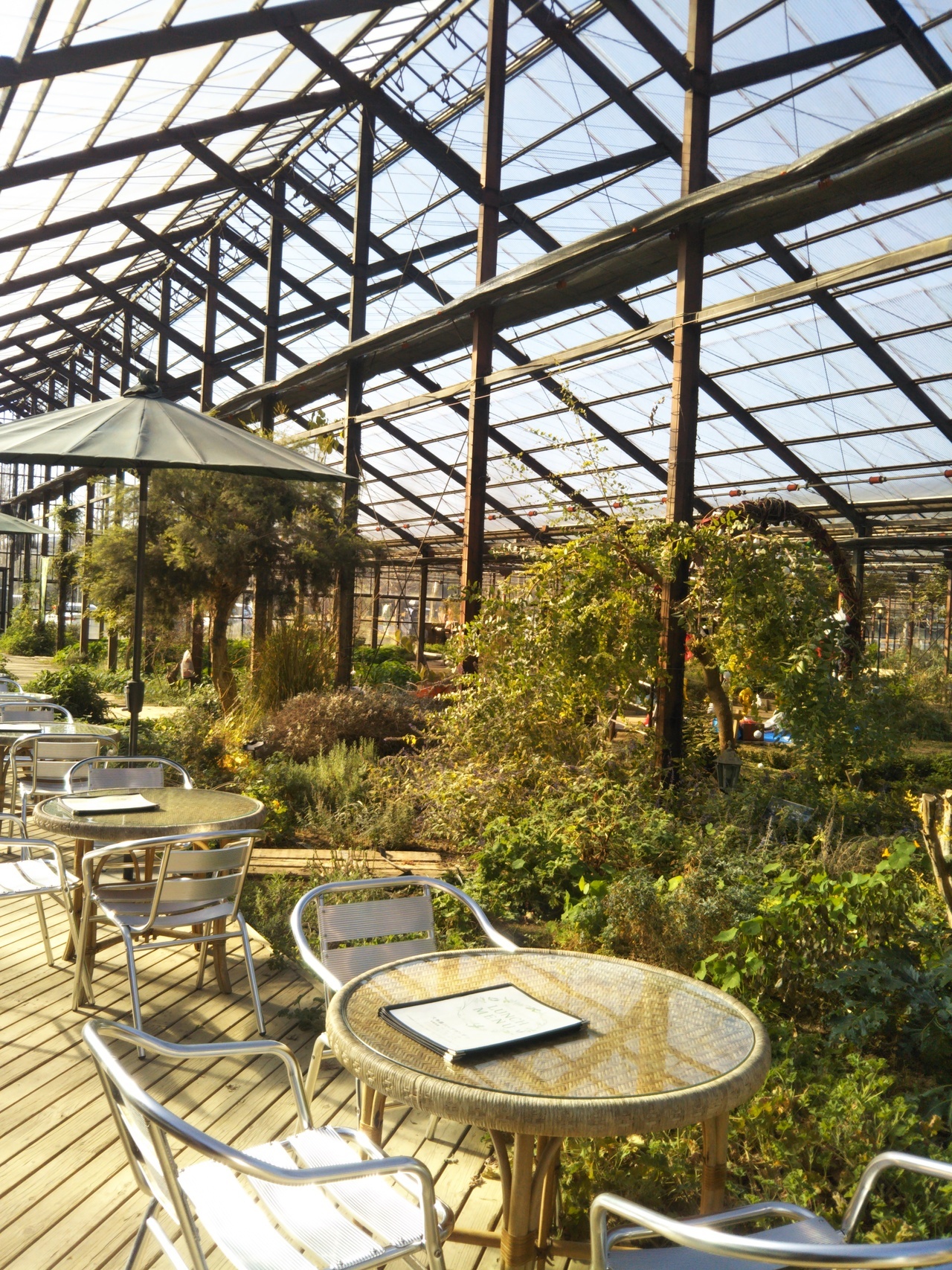 サンドロップスのテラス席