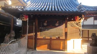 境内はこじんまりとしていました