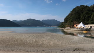 引潮の時間でした。遠浅の綺麗な海岸 ♪