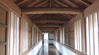 なんて長い廊下