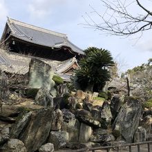 石組みが見事だ