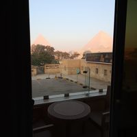 部屋からもピラミッドが見えます