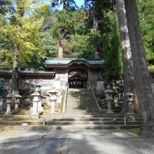 岡太・大瀧神社拝殿