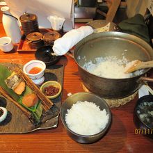 ふっくら絶品の銅鍋ご飯  