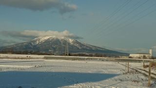 今年は雪が少ないとはいえこの景色