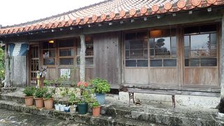 沖縄南部で沖縄料理の定食を食べるには良いかも