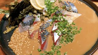 宮崎地鶏から胡麻鯖と九州の美味しい郷土料理が楽しめる。