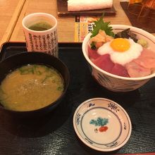 鮪山かけ丼