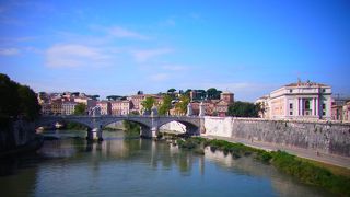 ローマの中心部を流れる