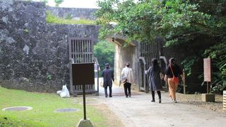 首里城にある門のひとつです