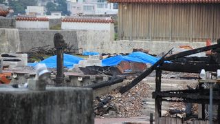 有名な首里城のしましまの広場