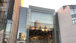 親しみやすい複合型ショッピングモール