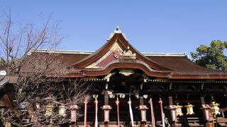 終い天神には多くの店が出ています