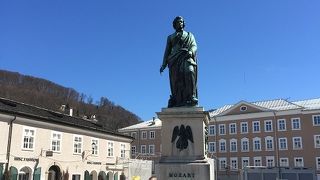 モーツァルト像 