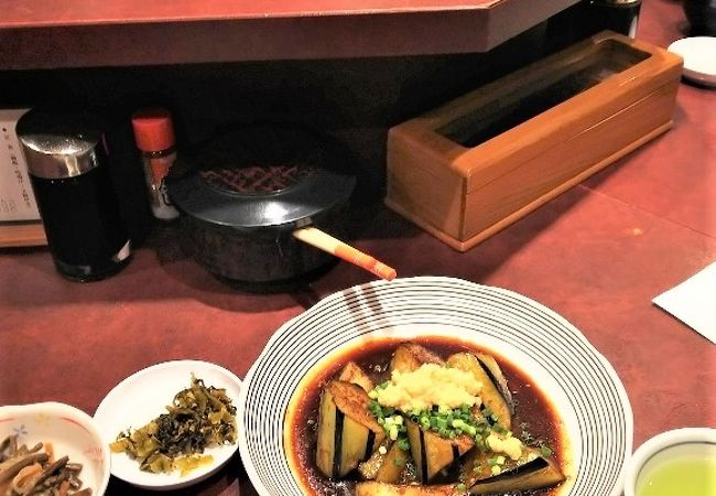 煮魚・焼き魚定食はもちろん、なすみそ定食が美味しいです