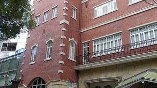 英国風煉瓦造の洋館です