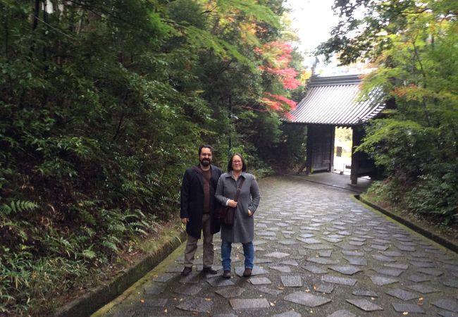 こじんまりした展示。大学内は駐車禁止だがこの博物館前には来館者は駐車できる。