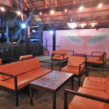 屋外ソファー席も良いね～