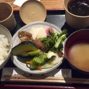 二年坂にある漬物バイキングのお店