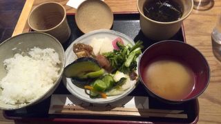 二年坂にある漬物バイキングのお店