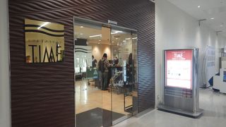 カード会社のラウンジ