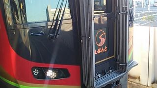 特急しまんと１号は2019年12月28日現在、2700系での運転となり、基本的にはグリーン車なしでの運転になりましたが…