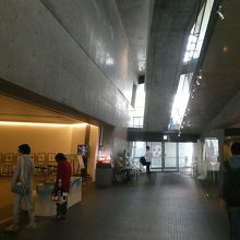 気持ちは分かるけど、中身がない