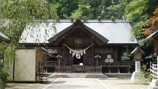 白石城の鎮守です。