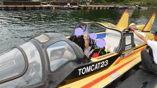 桧原湖の足こぎボート・モーターボート