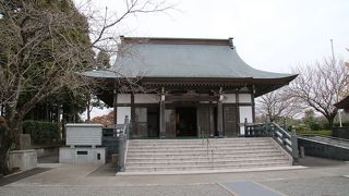 亡くなられた青年達を祈り建てられました