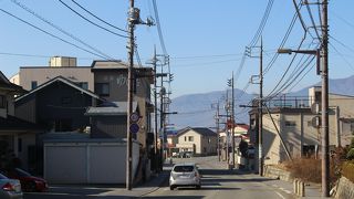 塩山駅から徒歩１０分　住宅街のような温泉町