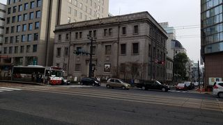 無料で入場、見学できます