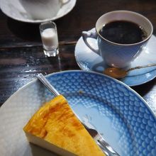 カフェドヨシユキ