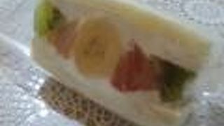 フルーツサンドのお店