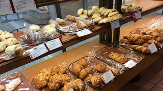 東武百貨店の地下１階にあります