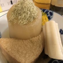 おでん…大根、厚揚げ、ちくわぶ…味噌こんにゃくは別皿