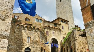 【サンジミニャーノ】旧市街の中心への入り口