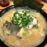 九州ラーメンのお店だけど、醤油とんこつらーめんもある