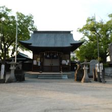 菊水の碑などあり、確かに楠木氏ゆかり。