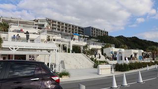 無料のシャトルバスあり