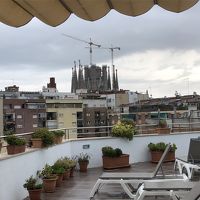 屋上からのサグラダファミリア美しい