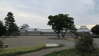 今は何もない広場が広がるだけで、少し拍子抜けしました。