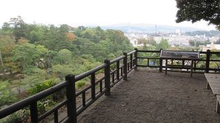 櫓の跡地からは兼六園公園方面の眺望が楽しめました。