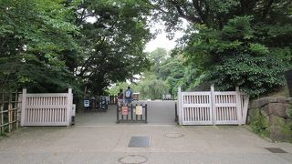 黒い門が残っている訳でもなく、「黒門口」と書かれた説明板があるのみでした。