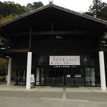 九州国立博物館(虹のトンネル入口)