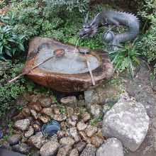 江の島神社中津宮水琴窟