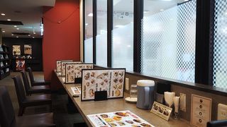 パフェの種類が豊富な『レストラン&スイーツ うふふ』