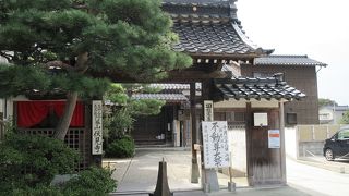 阿弥陀如来像は事前予約が必要です。